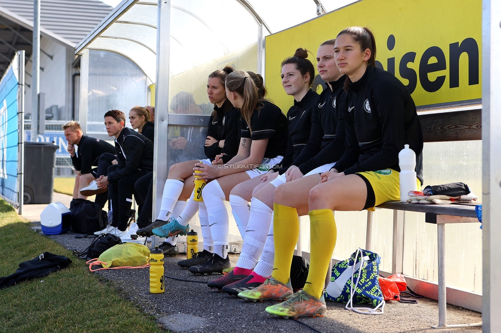 Sturm Damen - Kleinmuenchen BW Linz
OEFB Frauen Bundesliga, 10. Runde, SK Sturm Graz Damen - SPG UNION Kleinmuenchen Blau-Weiss Linz, Trainingszentrum Messendorf, 18.03.2023. 

Foto zeigt die Mannschaft der Sturm Damen
