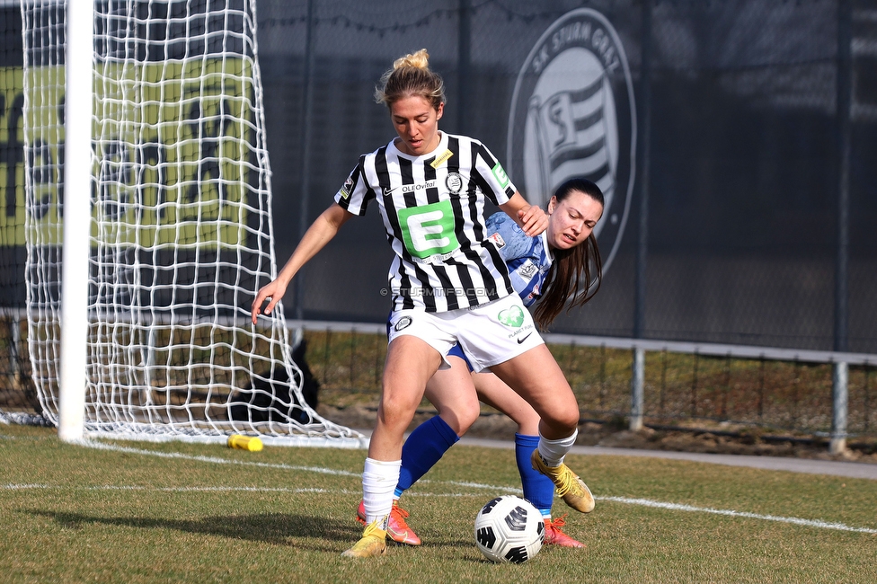 Sturm Damen - Kleinmuenchen BW Linz
OEFB Frauen Bundesliga, 10. Runde, SK Sturm Graz Damen - SPG UNION Kleinmuenchen Blau-Weiss Linz, Trainingszentrum Messendorf, 18.03.2023. 

Foto zeigt Modesta Uka (Sturm Damen)
