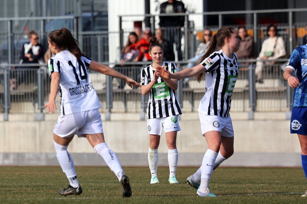 Sturm Damen - Kleinmuenchen BW Linz
OEFB Frauen Bundesliga, 10. Runde, SK Sturm Graz Damen - SPG UNION Kleinmuenchen Blau-Weiss Linz, Trainingszentrum Messendorf, 18.03.2023. 

Foto zeigt Michela Croatto (Sturm Damen)
