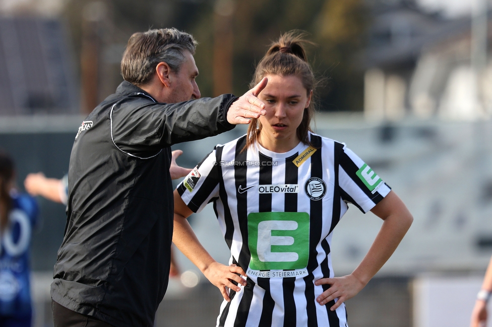 Sturm Damen - Kleinmuenchen BW Linz
OEFB Frauen Bundesliga, 10. Runde, SK Sturm Graz Damen - SPG UNION Kleinmuenchen Blau-Weiss Linz, Trainingszentrum Messendorf, 18.03.2023. 

Foto zeigt Christian Lang (Cheftrainer Sturm Damen) und Stefanie Grossgasteiger (Sturm Damen)
