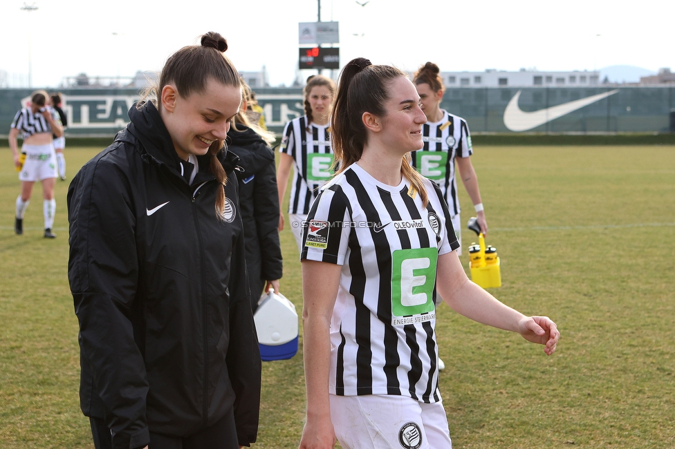 Sturm Damen - Kleinmuenchen BW Linz
OEFB Frauen Bundesliga, 10. Runde, SK Sturm Graz Damen - SPG UNION Kleinmuenchen Blau-Weiss Linz, Trainingszentrum Messendorf, 18.03.2023. 

Foto zeigt Merle Kirschstein (Sturm Damen) und Linda Mittermair (Sturm Damen)
