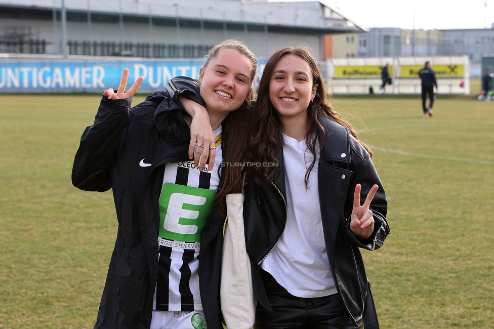 Sturm Damen - Kleinmuenchen BW Linz
OEFB Frauen Bundesliga, 10. Runde, SK Sturm Graz Damen - SPG UNION Kleinmuenchen Blau-Weiss Linz, Trainingszentrum Messendorf, 18.03.2023. 

Foto zeigt Lilli Purtscheller (Sturm Damen) und Andrea Glibo (Sturm Damen)
