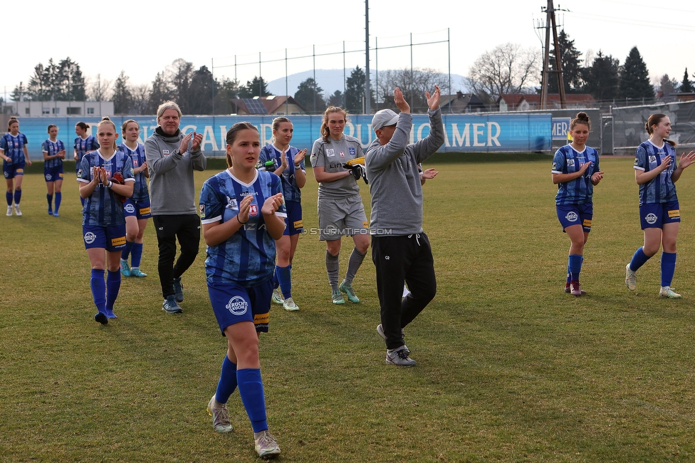 Sturm Damen - Kleinmuenchen BW Linz
OEFB Frauen Bundesliga, 10. Runde, SK Sturm Graz Damen - SPG UNION Kleinmuenchen Blau-Weiss Linz, Trainingszentrum Messendorf, 18.03.2023. 

Foto zeigt die Mannschaft von Kleinmuenchen BW Linz
