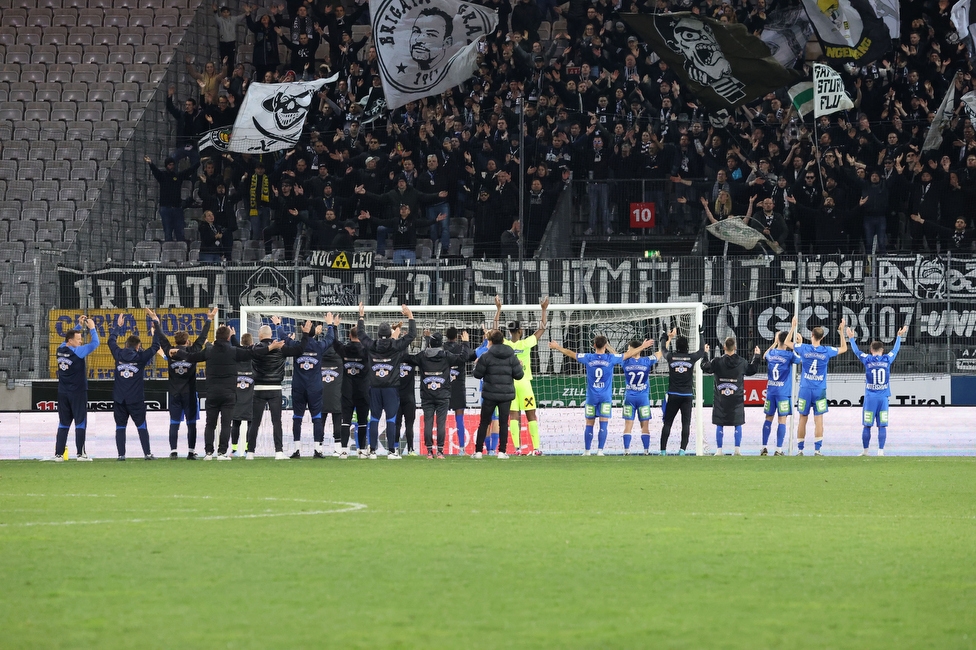 Tirol - Sturm Graz
Oesterreichische Fussball Bundesliga, 22. Runde, WSG Tirol - SK Sturm Graz, Tivoli Stadion Innsbruck, 19.03.2023. 

Foto zeigt die Mannschaft von Sturm und Fans von Sturm
