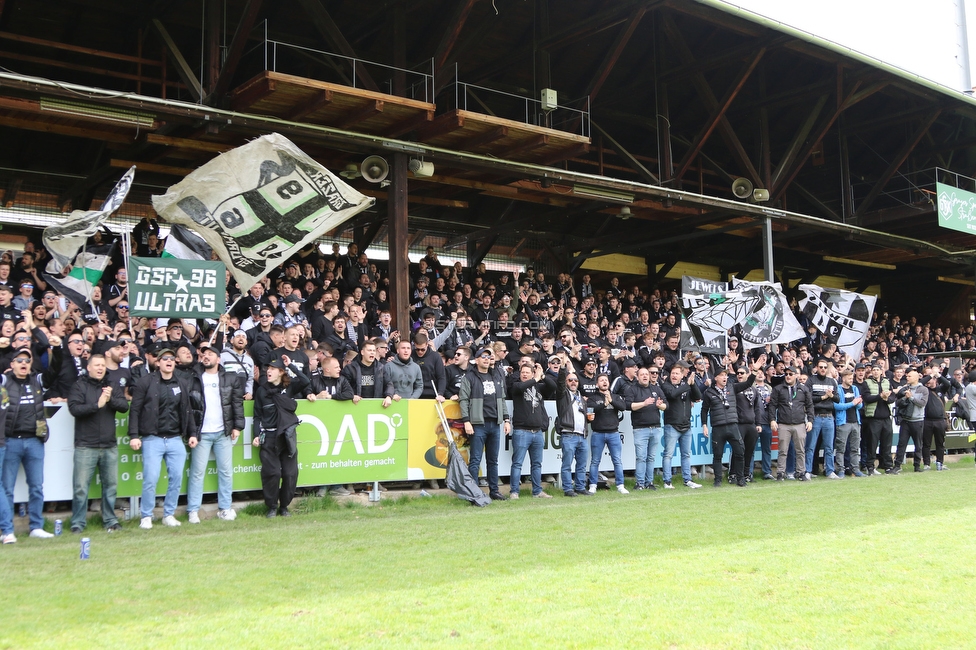 Sturm Graz - Rapid Wien
Oesterreichische Fussball Bundesliga, 23. Runde, SK Sturm Graz - SK Rapid Wien, Stadion Liebenau Graz, 02.04.2023. 

Foto zeigt Fans von Sturm in der Gruabn
