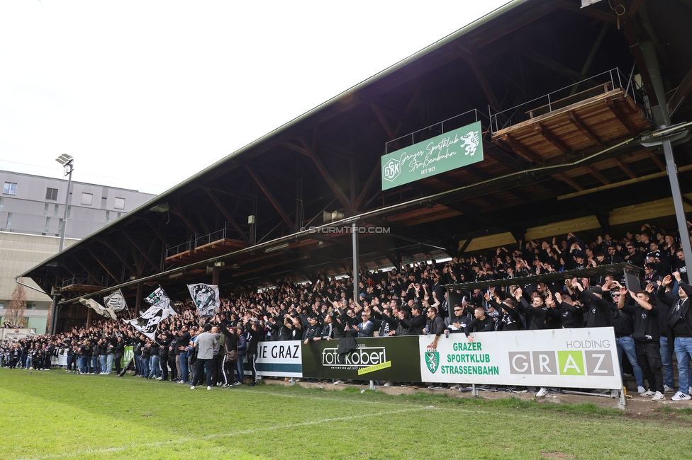 Sturm Graz - Rapid Wien
Oesterreichische Fussball Bundesliga, 23. Runde, SK Sturm Graz - SK Rapid Wien, Stadion Liebenau Graz, 02.04.2023. 

Foto zeigt Fans von Sturm in der Gruabn
