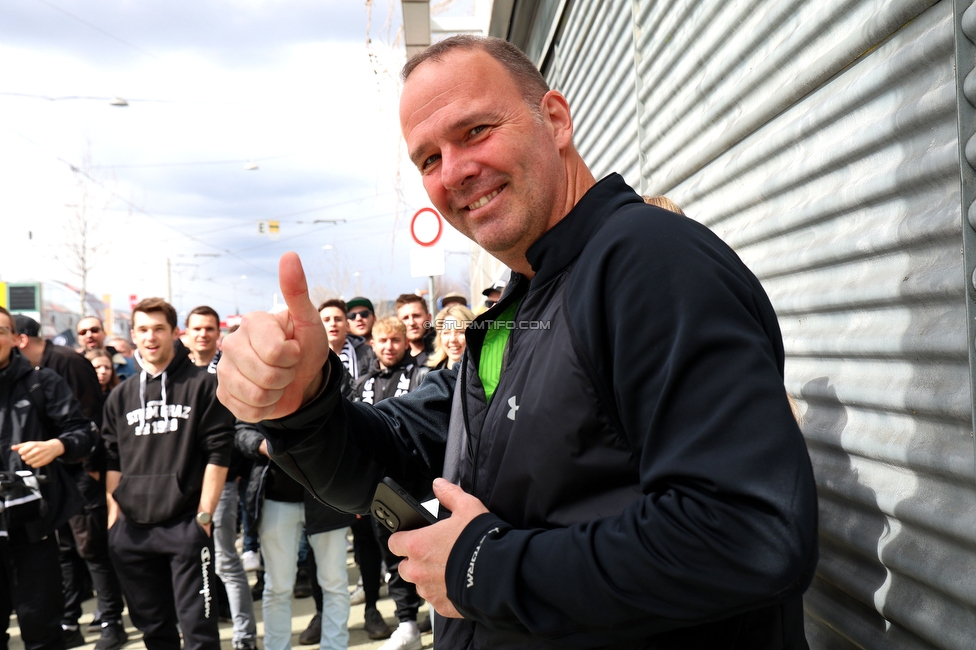 Sturm Graz - Rapid Wien
Oesterreichische Fussball Bundesliga, 23. Runde, SK Sturm Graz - SK Rapid Wien, Stadion Liebenau Graz, 02.04.2023. 

Foto zeigt Mario Haas (ehem. Spieler Sturm) beim Corteo
