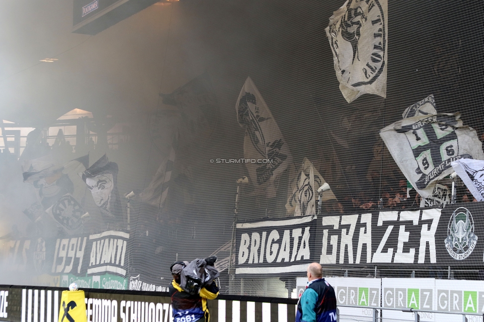 Sturm Graz - Rapid Wien
Oesterreichische Fussball Bundesliga, 23. Runde, SK Sturm Graz - SK Rapid Wien, Stadion Liebenau Graz, 02.04.2023. 

Foto zeigt Fans von Sturm
Schlüsselwörter: pyrotechnik