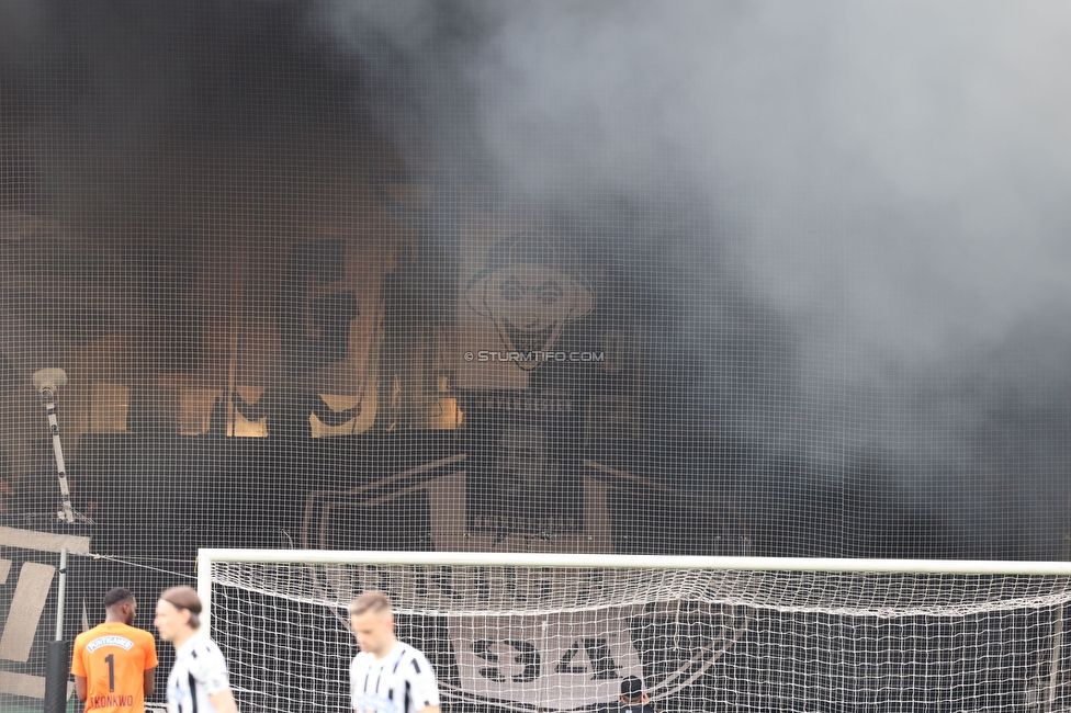 Sturm Graz - Rapid Wien
Oesterreichische Fussball Bundesliga, 23. Runde, SK Sturm Graz - SK Rapid Wien, Stadion Liebenau Graz, 02.04.2023. 

Foto zeigt Fans von Sturm
Schlüsselwörter: pyrotechnik