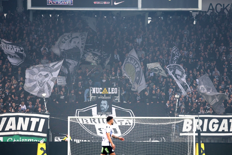 Sturm Graz - Rapid Wien
Oesterreichische Fussball Bundesliga, 23. Runde, SK Sturm Graz - SK Rapid Wien, Stadion Liebenau Graz, 02.04.2023. 

Foto zeigt Fans von Sturm
Schlüsselwörter: brigata