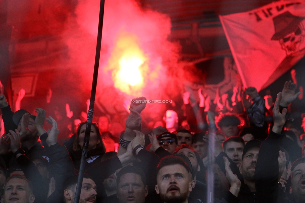 Sturm Graz - Rapid Wien
Oesterreichische Fussball Bundesliga, 23. Runde, SK Sturm Graz - SK Rapid Wien, Stadion Liebenau Graz, 02.04.2023. 

Foto zeigt Fans von Sturm
Schlüsselwörter: pyrotechnik