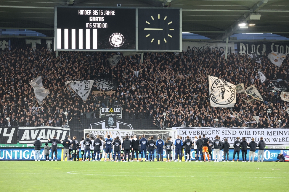 Sturm Graz - Rapid Wien
Oesterreichische Fussball Bundesliga, 23. Runde, SK Sturm Graz - SK Rapid Wien, Stadion Liebenau Graz, 02.04.2023. 

Foto zeigt die Mannschaft von Sturm und Fans von Sturm
