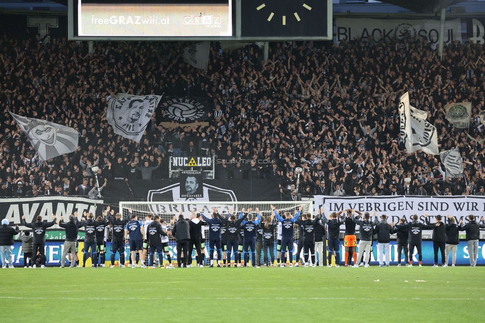 Sturm Graz - Rapid Wien
Oesterreichische Fussball Bundesliga, 23. Runde, SK Sturm Graz - SK Rapid Wien, Stadion Liebenau Graz, 02.04.2023. 

Foto zeigt die Mannschaft von Sturm und Fans von Sturm
