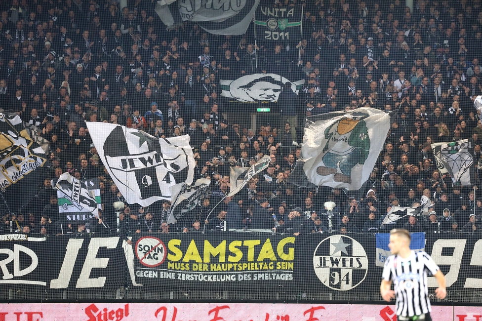 Sturm Graz - LASK
OEFB Cup, Halblfinale, SK Sturm Graz - LASK, Stadion Liebenau Graz, 06.04.2023. 

Foto zeigt Fans von Sturm mit einem Spruchband
Schlüsselwörter: samstag