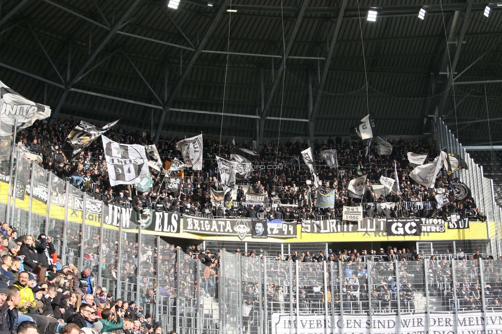 LASK - Sturm Graz
Oesterreichische Fussball Bundesliga, 24. Runde, LASK - SK Sturm Graz, Linzer Stadion Linz, 09.04.2023. 

Foto zeigt Fans von Sturm
