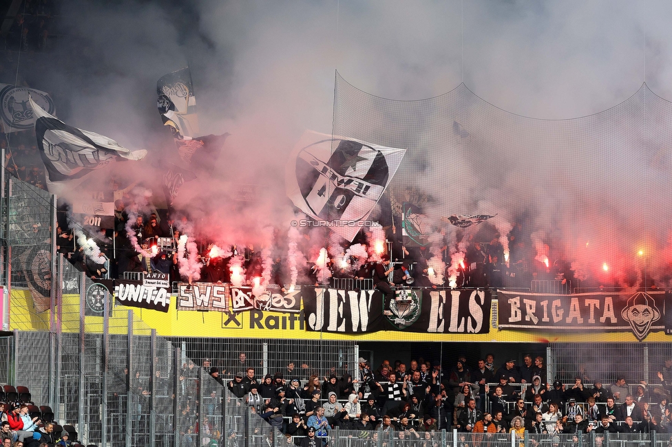 LASK - Sturm Graz
Oesterreichische Fussball Bundesliga, 24. Runde, LASK - SK Sturm Graz, Linzer Stadion Linz, 09.04.2023. 

Foto zeigt Fans von Sturm mit einer Choreografie
Schlüsselwörter: pyrotechnik