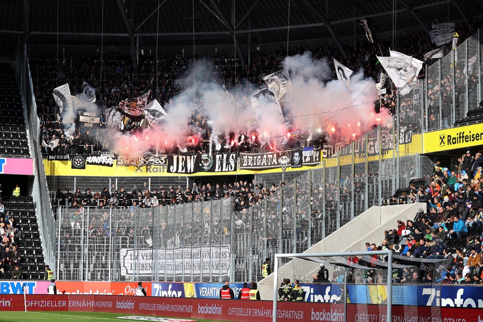 LASK - Sturm Graz
Oesterreichische Fussball Bundesliga, 24. Runde, LASK - SK Sturm Graz, Linzer Stadion Linz, 09.04.2023. 

Foto zeigt Fans von Sturm mit Pyrotechnik
