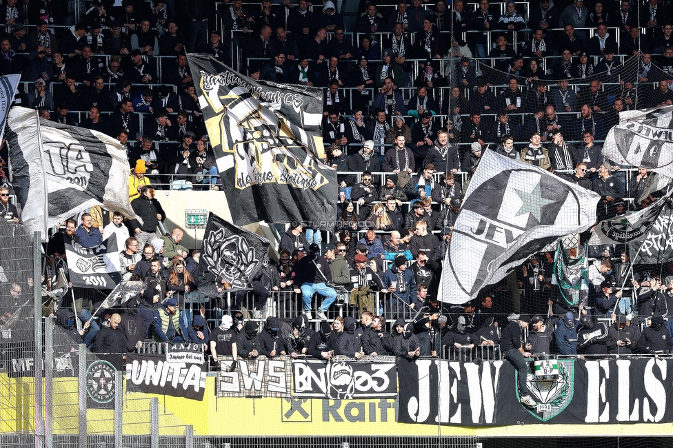 LASK - Sturm Graz
Oesterreichische Fussball Bundesliga, 24. Runde, LASK - SK Sturm Graz, Linzer Stadion Linz, 09.04.2023. 

Foto zeigt Fans von Sturm
