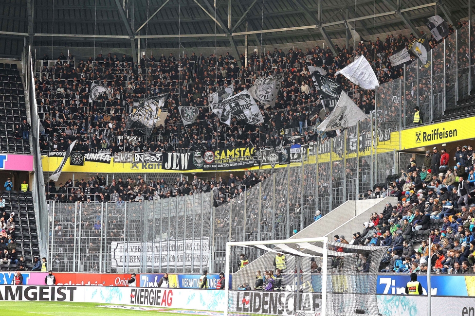 LASK - Sturm Graz
Oesterreichische Fussball Bundesliga, 24. Runde, LASK - SK Sturm Graz, Linzer Stadion Linz, 09.04.2023. 

Foto zeigt Fans von Sturm mit einem Spruchband
Schlüsselwörter: samstag