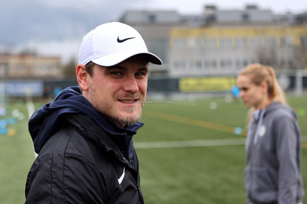 Sturm Damen - Neulengbach
OEFB Frauen Bundesliga, 12. Runde, SK Sturm Graz Damen - USV Neulengbach, Trainingszentrum Messendorf, 15.04.2023. 

Foto zeigt Michael Erlitz (Betreuer Sturm Damen)
