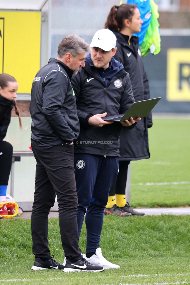 Sturm Damen - Neulengbach
OEFB Frauen Bundesliga, 12. Runde, SK Sturm Graz Damen - USV Neulengbach, Trainingszentrum Messendorf, 15.04.2023. 

Foto zeigt Christian Lang (Cheftrainer Sturm Damen) und Michael Erlitz (Betreuer Sturm Damen)
