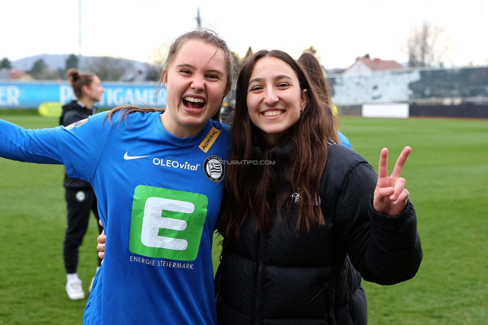 Sturm Damen - Neulengbach
OEFB Frauen Bundesliga, 12. Runde, SK Sturm Graz Damen - USV Neulengbach, Trainingszentrum Messendorf, 15.04.2023. 

Foto zeigt Lilli Purtscheller (Sturm Damen) und Andrea Glibo (Sturm Damen)
