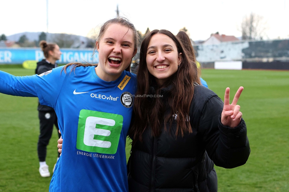 Sturm Damen - Neulengbach
OEFB Frauen Bundesliga, 12. Runde, SK Sturm Graz Damen - USV Neulengbach, Trainingszentrum Messendorf, 15.04.2023. 

Foto zeigt Lilli Purtscheller (Sturm Damen) und Andrea Glibo (Sturm Damen)
