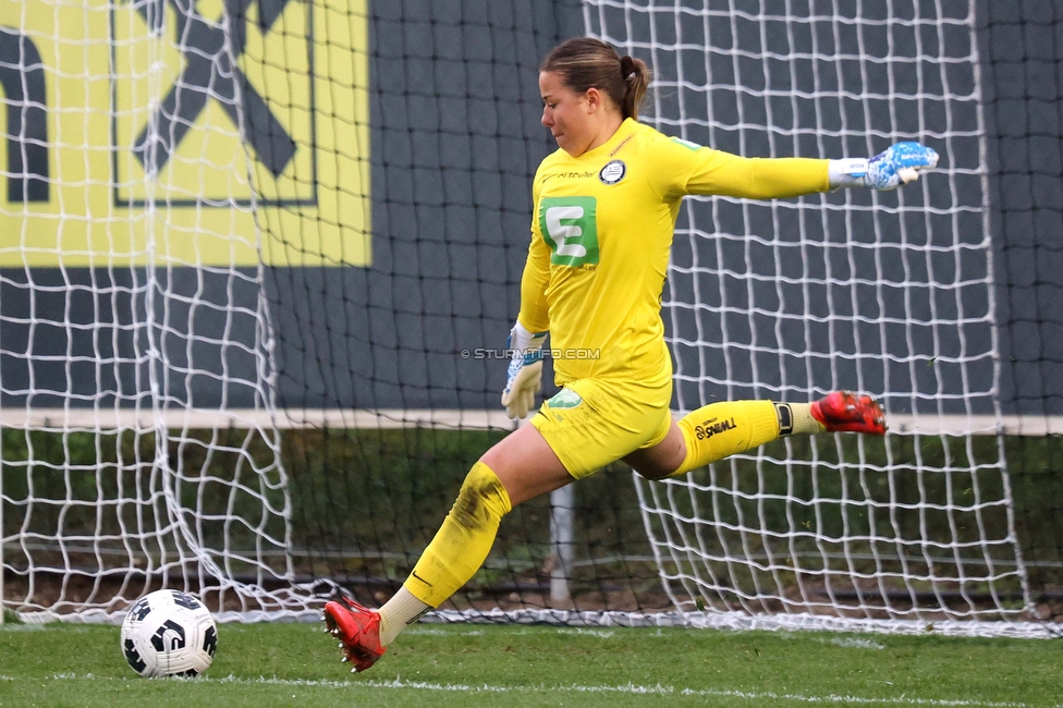 Sturm Damen - Neulengbach
OEFB Frauen Bundesliga, 12. Runde, SK Sturm Graz Damen - USV Neulengbach, Trainingszentrum Messendorf, 15.04.2023. 

Foto zeigt Mariella El Sherif (Sturm Damen)
