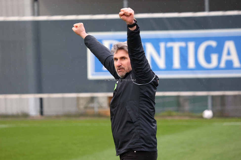 Sturm Damen - Neulengbach
OEFB Frauen Bundesliga, 12. Runde, SK Sturm Graz Damen - USV Neulengbach, Trainingszentrum Messendorf, 15.04.2023. 

Foto zeigt Christian Lang (Cheftrainer Sturm Damen)
