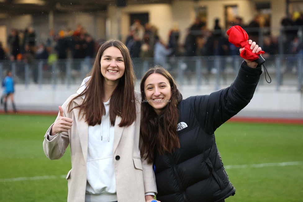 Sturm Damen - Neulengbach
OEFB Frauen Bundesliga, 12. Runde, SK Sturm Graz Damen - USV Neulengbach, Trainingszentrum Messendorf, 15.04.2023. 

Foto zeigt Anna Malle (Sturm Damen) und Andrea Glibo (Sturm Damen)
