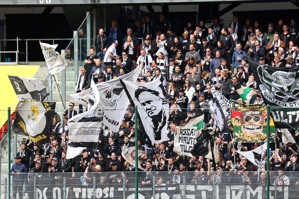 Klagenfurt - Sturm Graz
Oesterreichische Fussball Bundesliga, 25. Runde, Austria Klagenfurt - SK Sturm Graz,  Woerthersee Stadion Klagenfurt, 16.04.2023. 

Foto zeigt Fans von Sturm
Schlüsselwörter: sturmflut