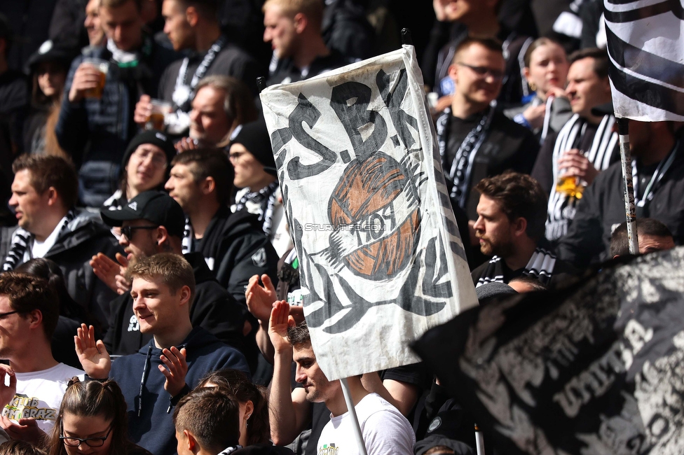 Klagenfurt - Sturm Graz
Oesterreichische Fussball Bundesliga, 25. Runde, Austria Klagenfurt - SK Sturm Graz,  Woerthersee Stadion Klagenfurt, 16.04.2023. 

Foto zeigt Fans von Sturm
