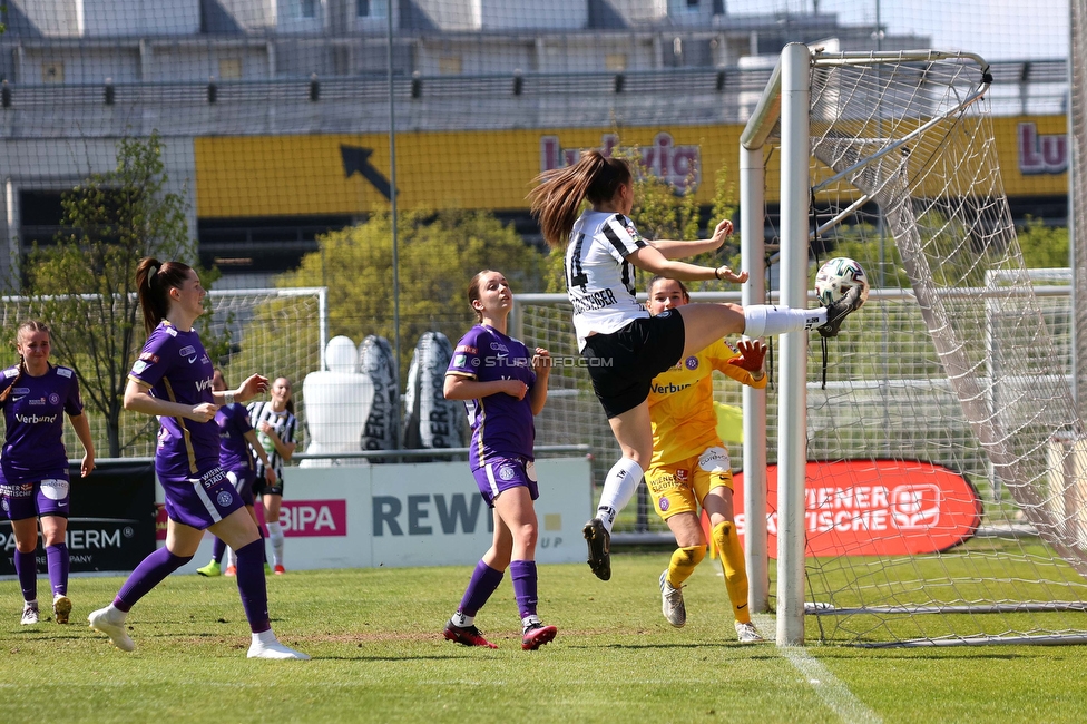 Austria Wien - Sturm
OEFB Frauen Bundesliga, 13. Runde, FK Austria Wien - SK Sturm Graz Damen, GENERALI-Arena Trainingsgelaende Wien, 15.04.2023. 

Foto zeigt Stefanie Grossgasteiger (Sturm Damen)
