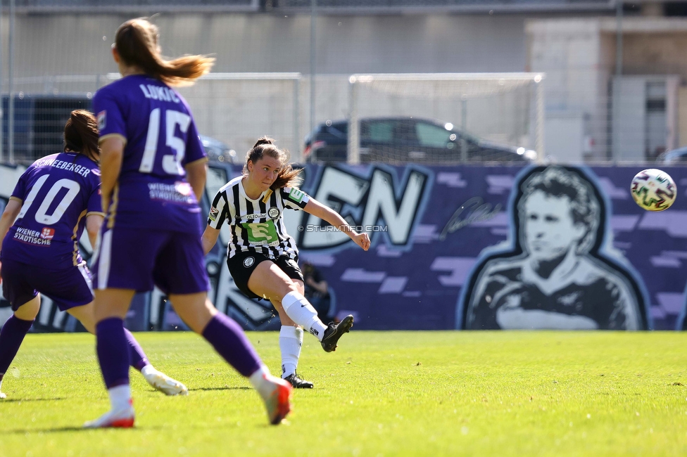 Austria Wien - Sturm
OEFB Frauen Bundesliga, 13. Runde, FK Austria Wien - SK Sturm Graz Damen, GENERALI-Arena Trainingsgelaende Wien, 15.04.2023. 

Foto zeigt Stefanie Grossgasteiger (Sturm Damen)
