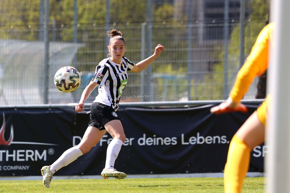 Austria Wien - Sturm
OEFB Frauen Bundesliga, 13. Runde, FK Austria Wien - SK Sturm Graz Damen, GENERALI-Arena Trainingsgelaende Wien, 15.04.2023. 

Foto zeigt Michela Croatto (Sturm Damen)
