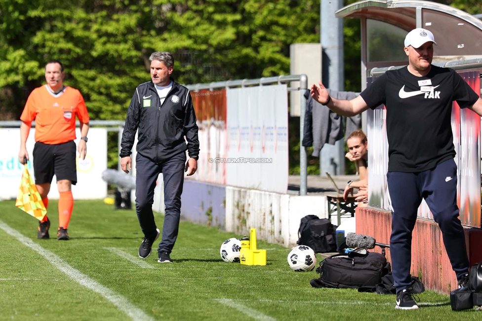 Austria Wien - Sturm
OEFB Frauen Bundesliga, 13. Runde, FK Austria Wien - SK Sturm Graz Damen, GENERALI-Arena Trainingsgelaende Wien, 15.04.2023. 

Foto zeigt Christian Lang (Cheftrainer Sturm Damen)
