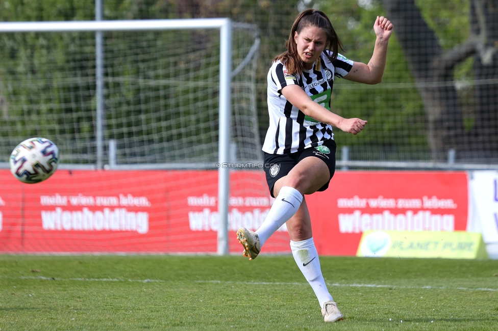 Austria Wien - Sturm
OEFB Frauen Bundesliga, 13. Runde, FK Austria Wien - SK Sturm Graz Damen, GENERALI-Arena Trainingsgelaende Wien, 15.04.2023. 

Foto zeigt Valentina Kroell (Sturm Damen)
