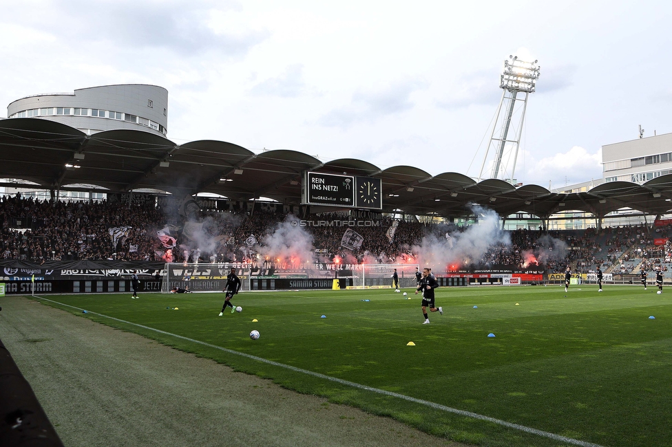 Sturm Graz - Salzburg
Oesterreichische Fussball Bundesliga, 26. Runde, SK Sturm Graz - FC RB Salzburg, Stadion Liebenau Graz, 23.04.2023. 

Foto zeigt Fans von Sturm mit Pyrotechnik
