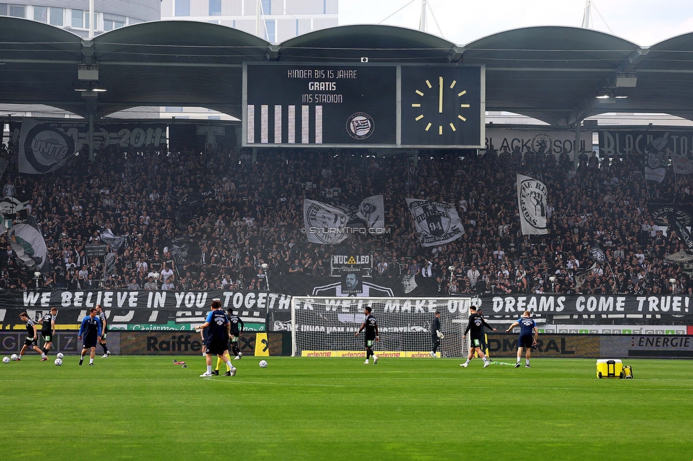 Sturm Graz - Salzburg
Oesterreichische Fussball Bundesliga, 26. Runde, SK Sturm Graz - FC RB Salzburg, Stadion Liebenau Graz, 23.04.2023. 

Foto zeigt Fans von Sturm beim Aufwaermen der Mannschaften
