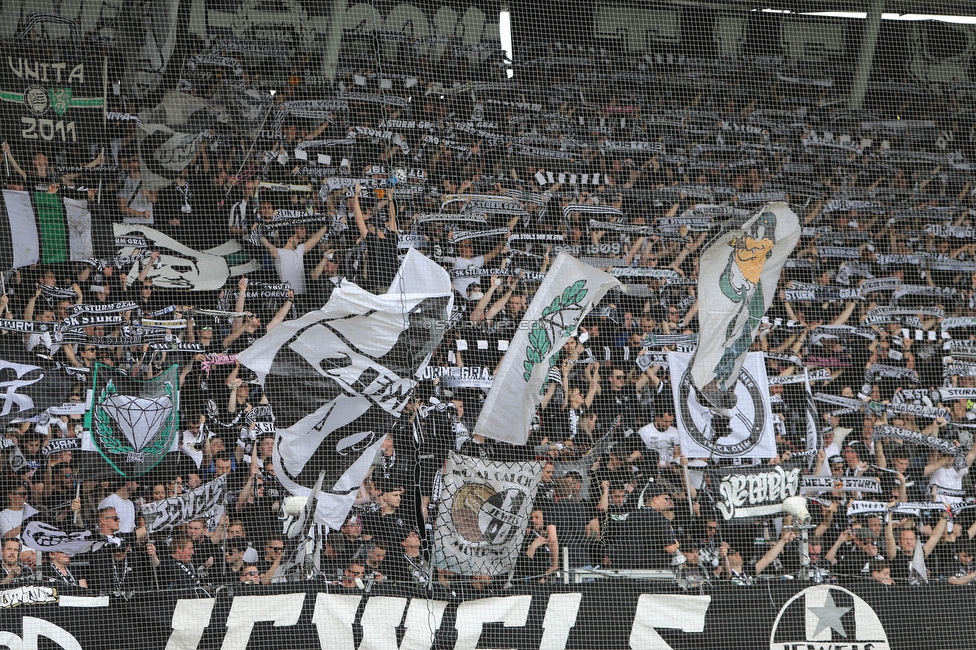 Sturm Graz - Salzburg
Oesterreichische Fussball Bundesliga, 26. Runde, SK Sturm Graz - FC RB Salzburg, Stadion Liebenau Graz, 23.04.2023. 

Foto zeigt Fans von Sturm
Schlüsselwörter: schals jewels