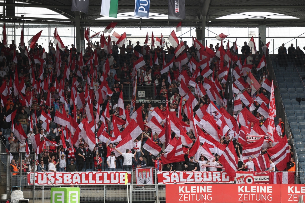 Sturm Graz - Salzburg
Oesterreichische Fussball Bundesliga, 26. Runde, SK Sturm Graz - FC RB Salzburg, Stadion Liebenau Graz, 23.04.2023. 

Foto zeigt Fans von Salzburg mit einer Choreografie
