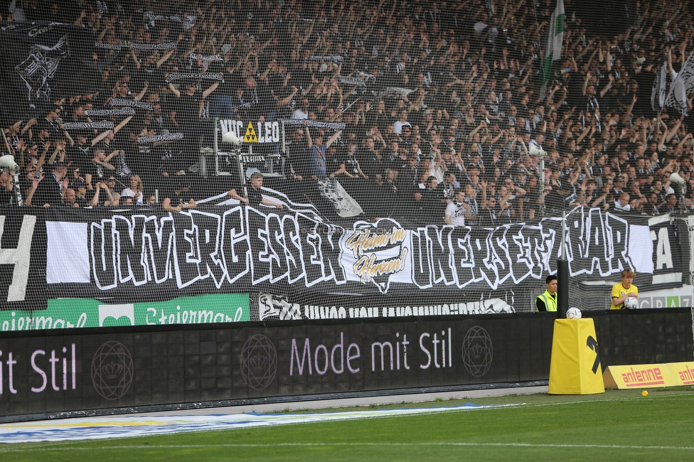 Sturm Graz - Salzburg
Oesterreichische Fussball Bundesliga, 26. Runde, SK Sturm Graz - FC RB Salzburg, Stadion Liebenau Graz, 23.04.2023. 

Foto zeigt Fans von Sturm mit einem Spruchband
Schlüsselwörter: brigata heimo