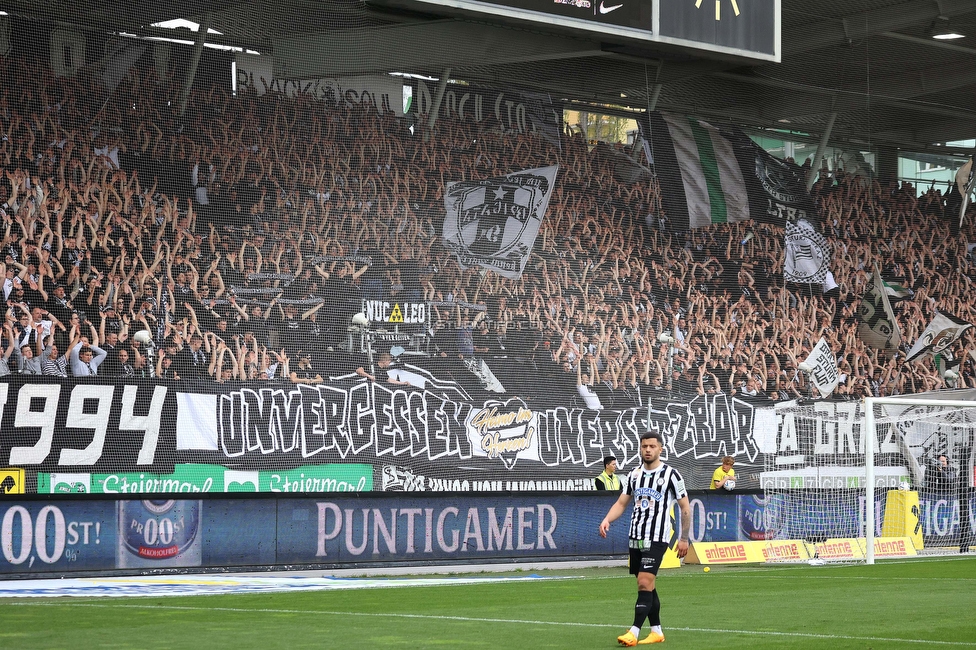 Sturm Graz - Salzburg
Oesterreichische Fussball Bundesliga, 26. Runde, SK Sturm Graz - FC RB Salzburg, Stadion Liebenau Graz, 23.04.2023. 

Foto zeigt Fans von Sturm mit einem Spruchband
Schlüsselwörter: brigata heimo