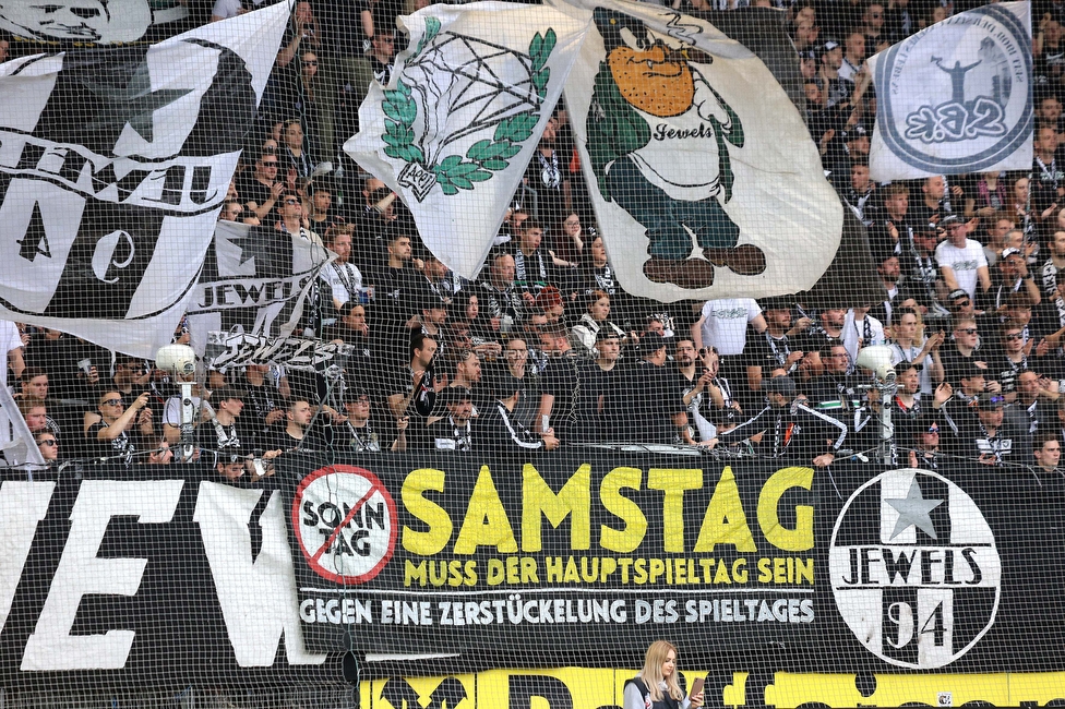 Sturm Graz - Salzburg
Oesterreichische Fussball Bundesliga, 26. Runde, SK Sturm Graz - FC RB Salzburg, Stadion Liebenau Graz, 23.04.2023. 

Foto zeigt Fans von Sturm mit einem Spruchband
Schlüsselwörter: samstag