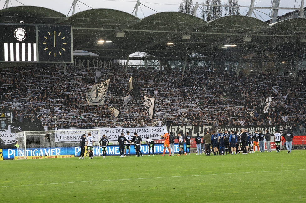 Sturm Graz - Salzburg
Oesterreichische Fussball Bundesliga, 26. Runde, SK Sturm Graz - FC RB Salzburg, Stadion Liebenau Graz, 23.04.2023. 

Foto zeigt Fans von Sturm und die Mannschaft von Sturm
Schlüsselwörter: schals