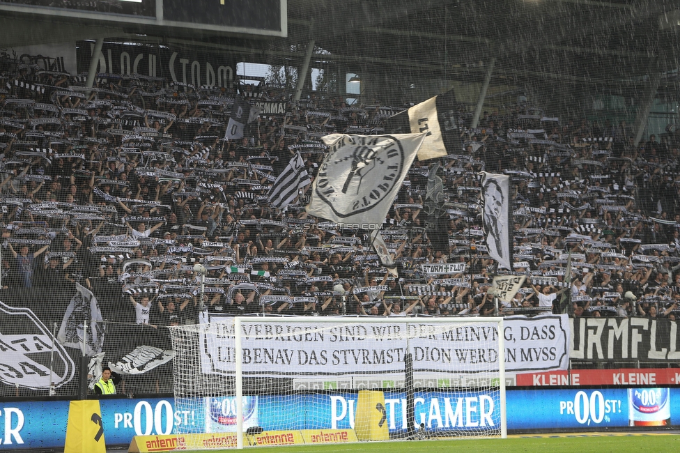 Sturm Graz - Salzburg
Oesterreichische Fussball Bundesliga, 26. Runde, SK Sturm Graz - FC RB Salzburg, Stadion Liebenau Graz, 23.04.2023. 

Foto zeigt Fans von Sturm mit einem Spruchband
Schlüsselwörter: sturmstadion schals