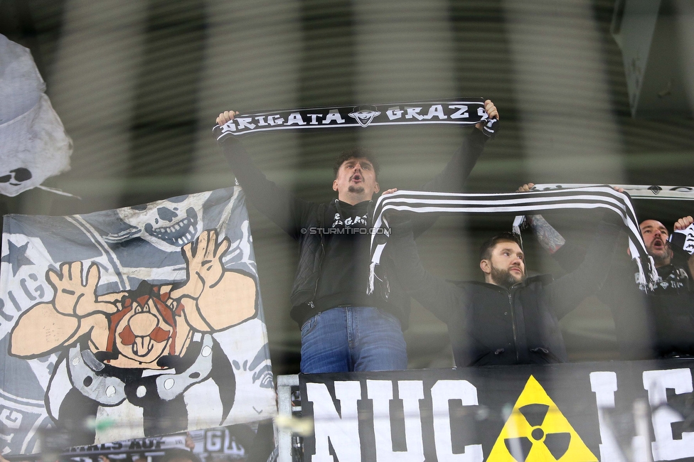 Sturm Graz - Austria Wien
Oesterreichische Fussball Bundesliga, 27. Runde, SK Sturm Graz - FK Austria Wien, Stadion Liebenau Graz, 26.04.2023. 

Foto zeigt Fans von Sturm
Schlüsselwörter: schals brigata