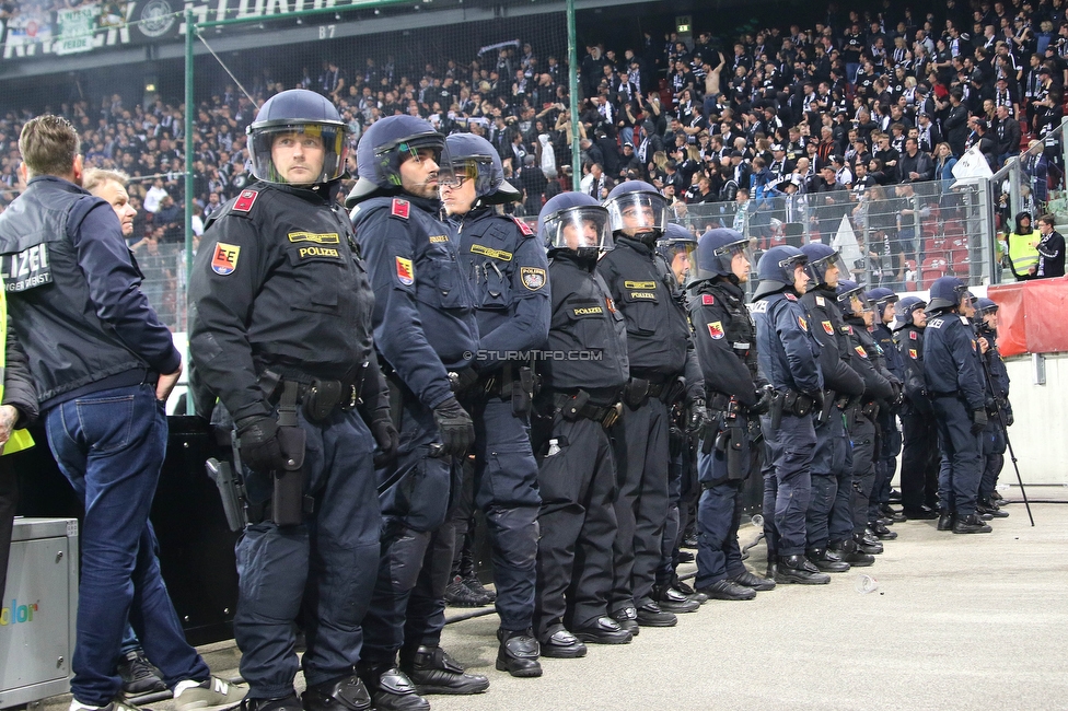 Rapid Wien - Sturm Graz
OEFB Cup, Finale, SK Rapid Wien - SK Sturm Graz, Woerthersee Stadion Klagenfurt, 30.04.2023. 

Foto zeigt Polizei
