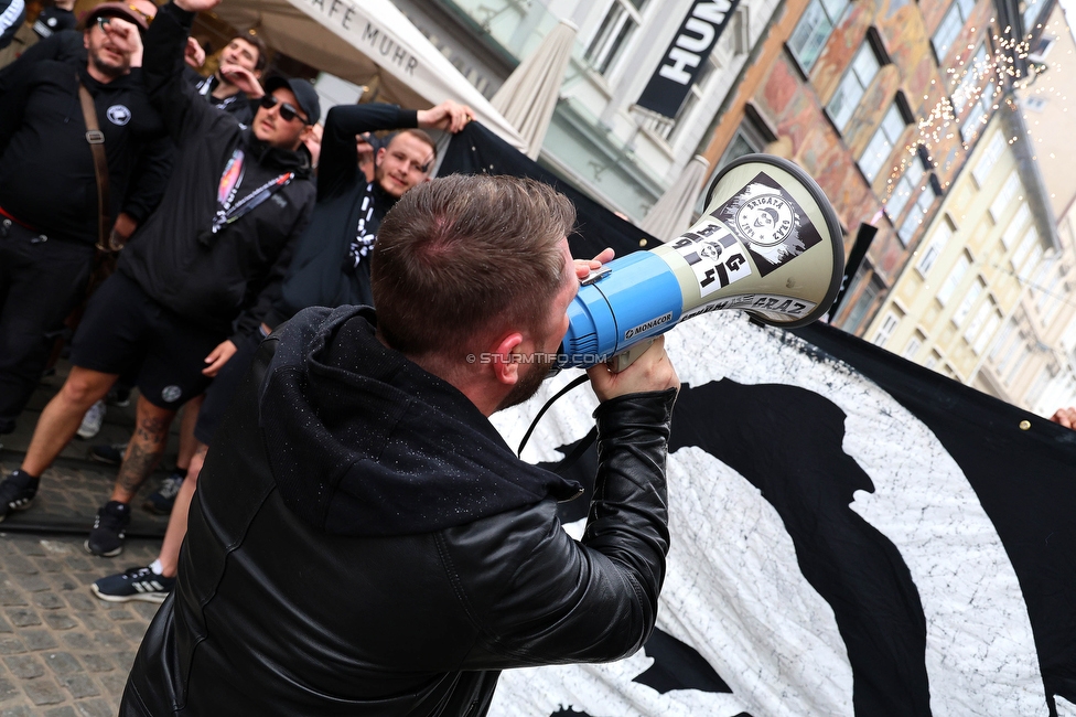 Cupfeier Sturm Graz
OEFB Cup, SK Sturm Graz Cupfeier, Graz, 01.05.2023. 

Foto zeigt Fans von Sturm beim Corteo
