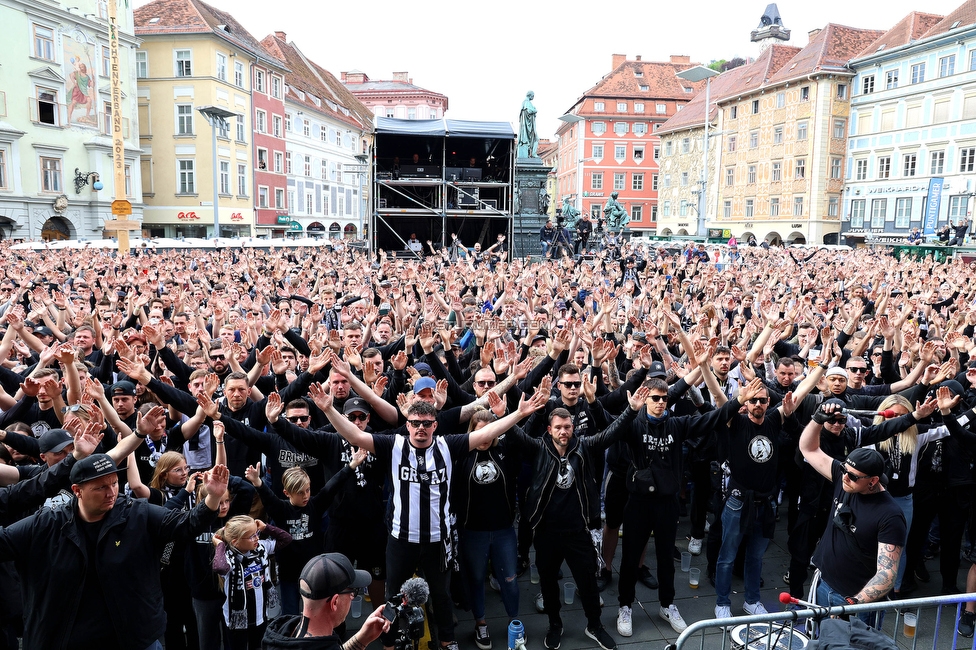 Cupfeier Sturm Graz
OEFB Cup, SK Sturm Graz Cupfeier, Graz, 01.05.2023. 

Foto zeigt Fans von Sturm
